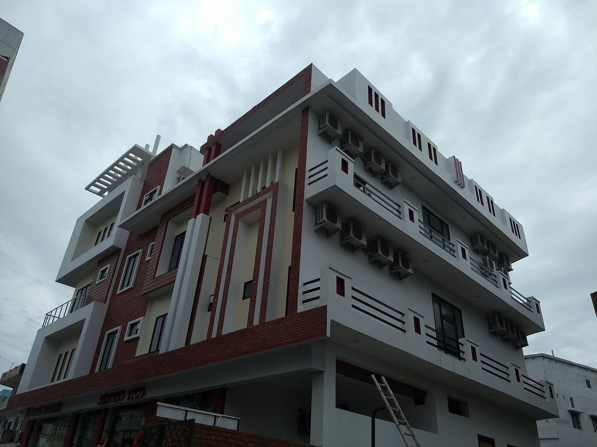 Hotel Reyansh Tanakpur Екстериор снимка