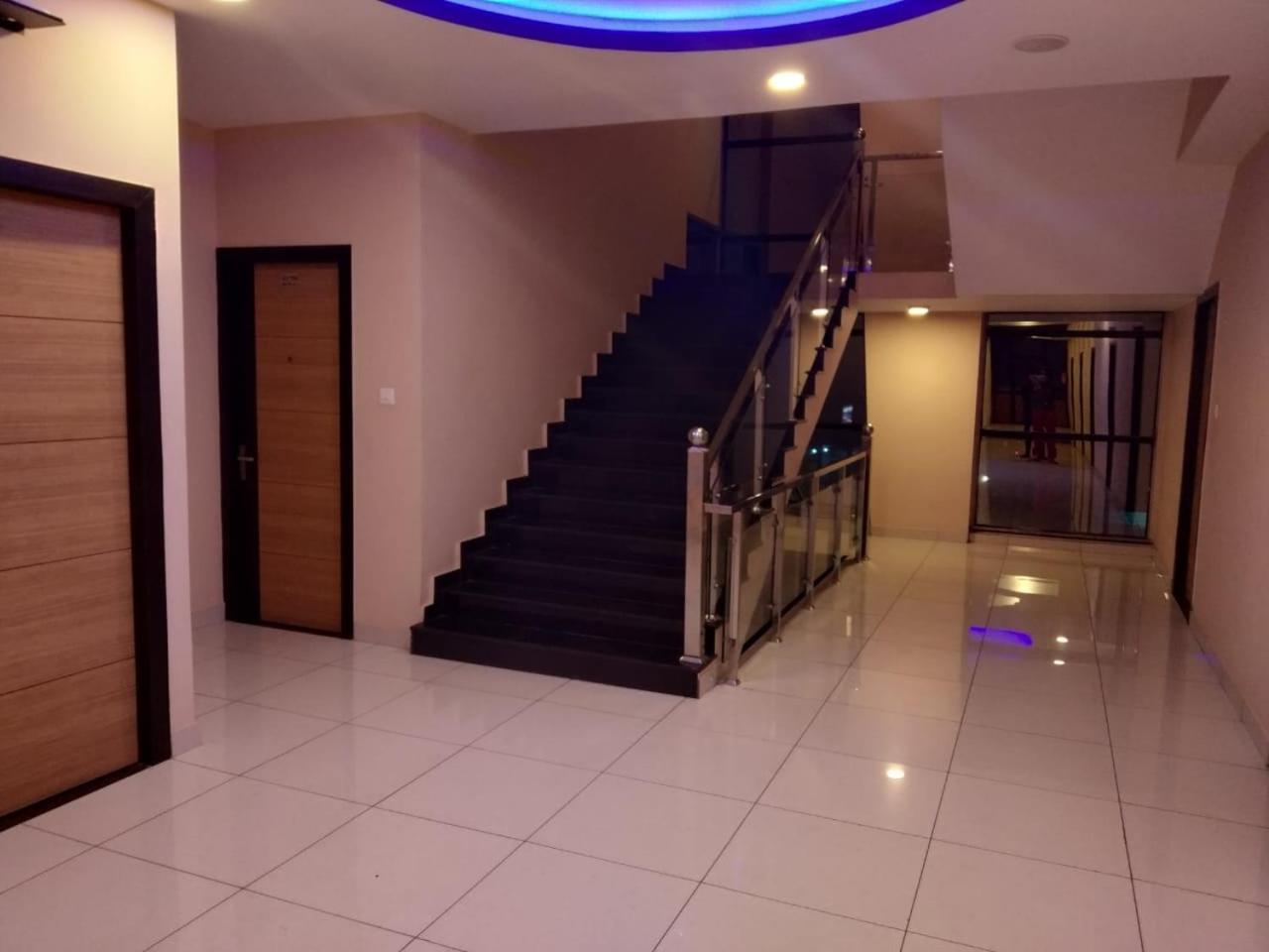 Hotel Reyansh Tanakpur Екстериор снимка