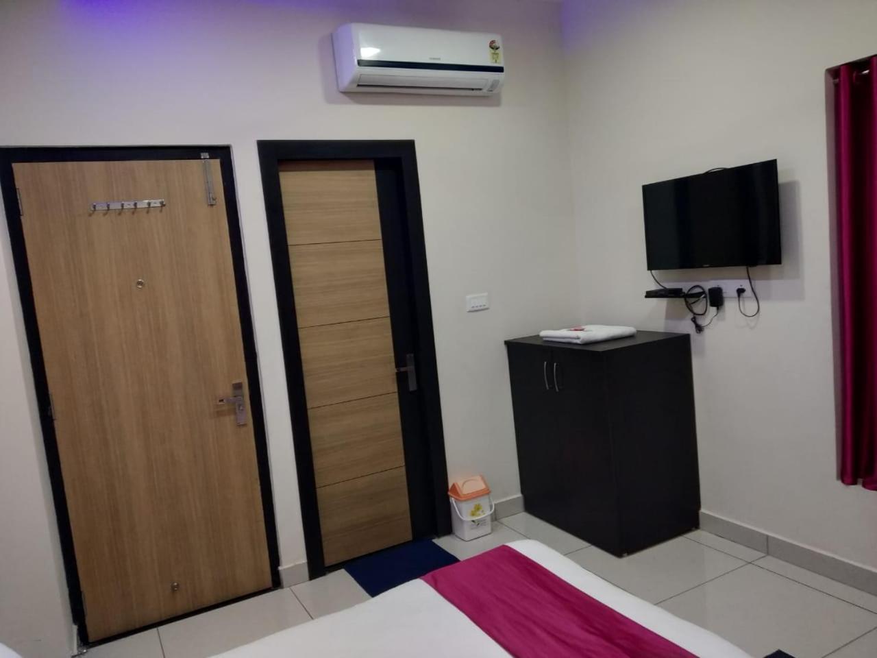 Hotel Reyansh Tanakpur Екстериор снимка