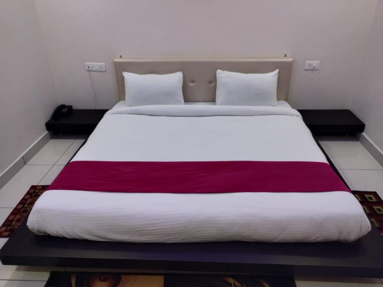 Hotel Reyansh Tanakpur Екстериор снимка