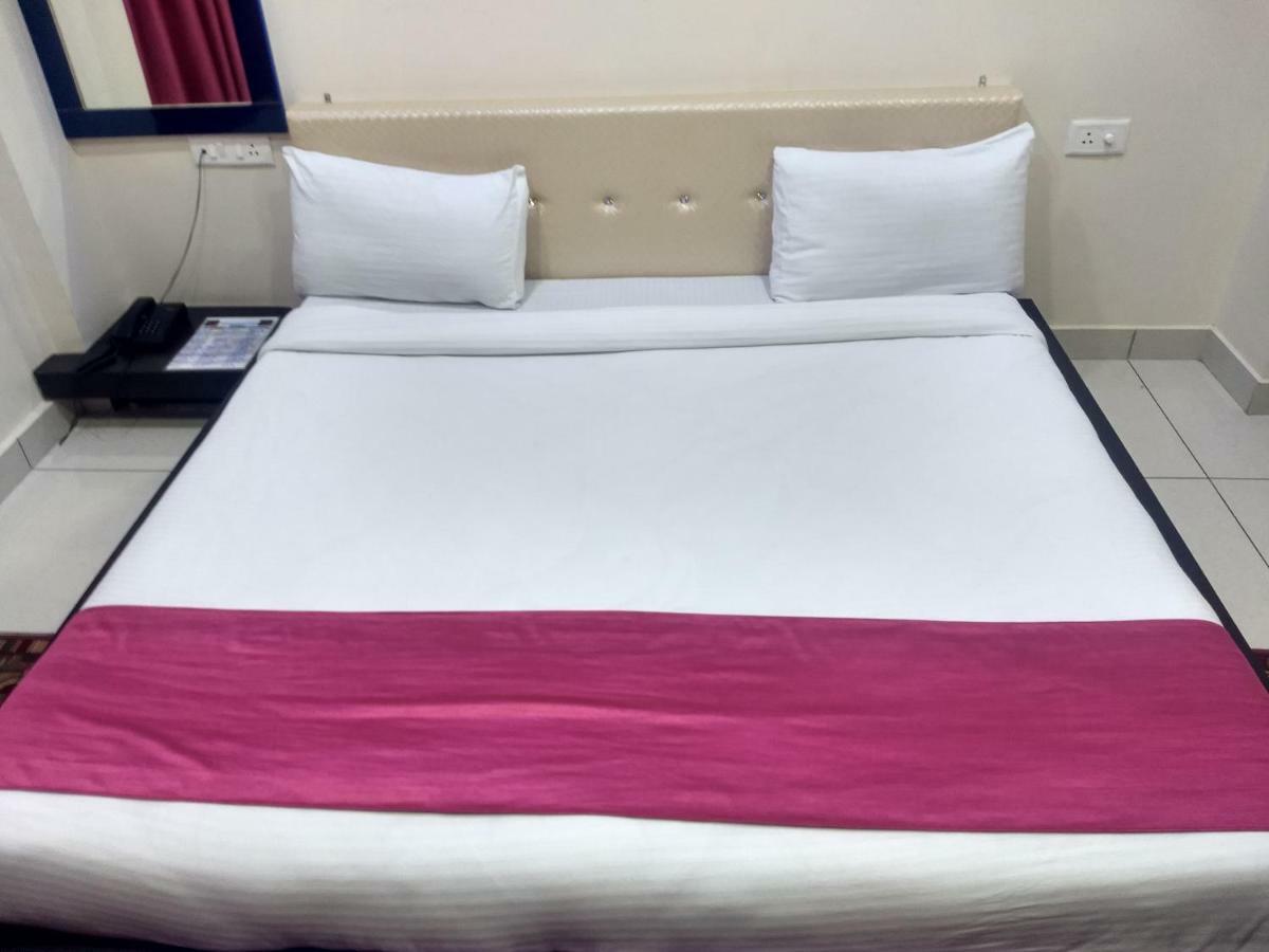 Hotel Reyansh Tanakpur Екстериор снимка