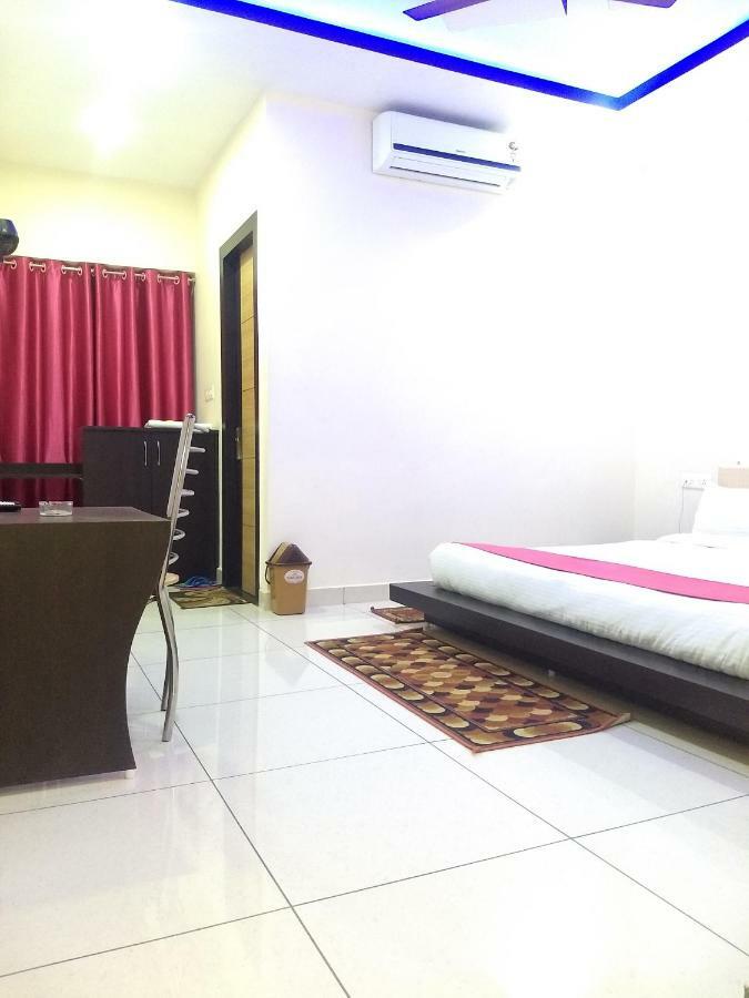 Hotel Reyansh Tanakpur Екстериор снимка
