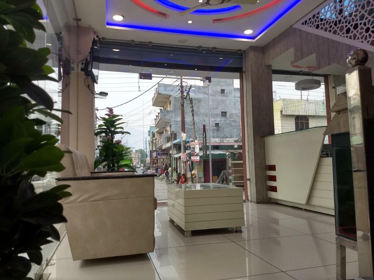 Hotel Reyansh Tanakpur Екстериор снимка